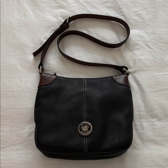 Dooney & Bourke Vintage Black Tan Medium Crossbody Hobo Bag All Weather Leather - Picture 1 of 16